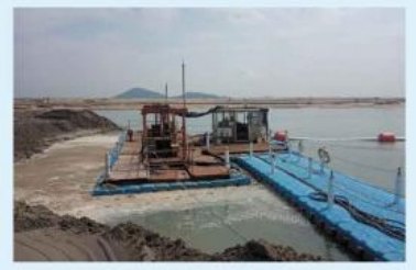 Marine plant and pontoon at the Pulau Tekong empoldering site.